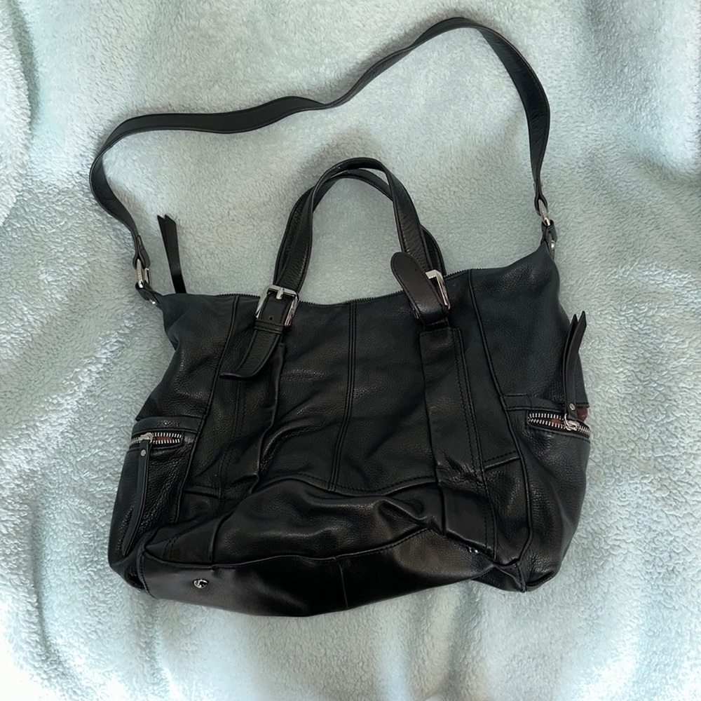ALL BLACK B. MAKOWSKY PURSE